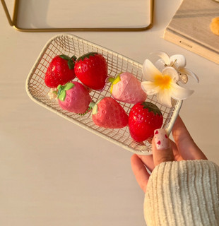 بالم لب توت فرنگی صورتی آویز دار🍓