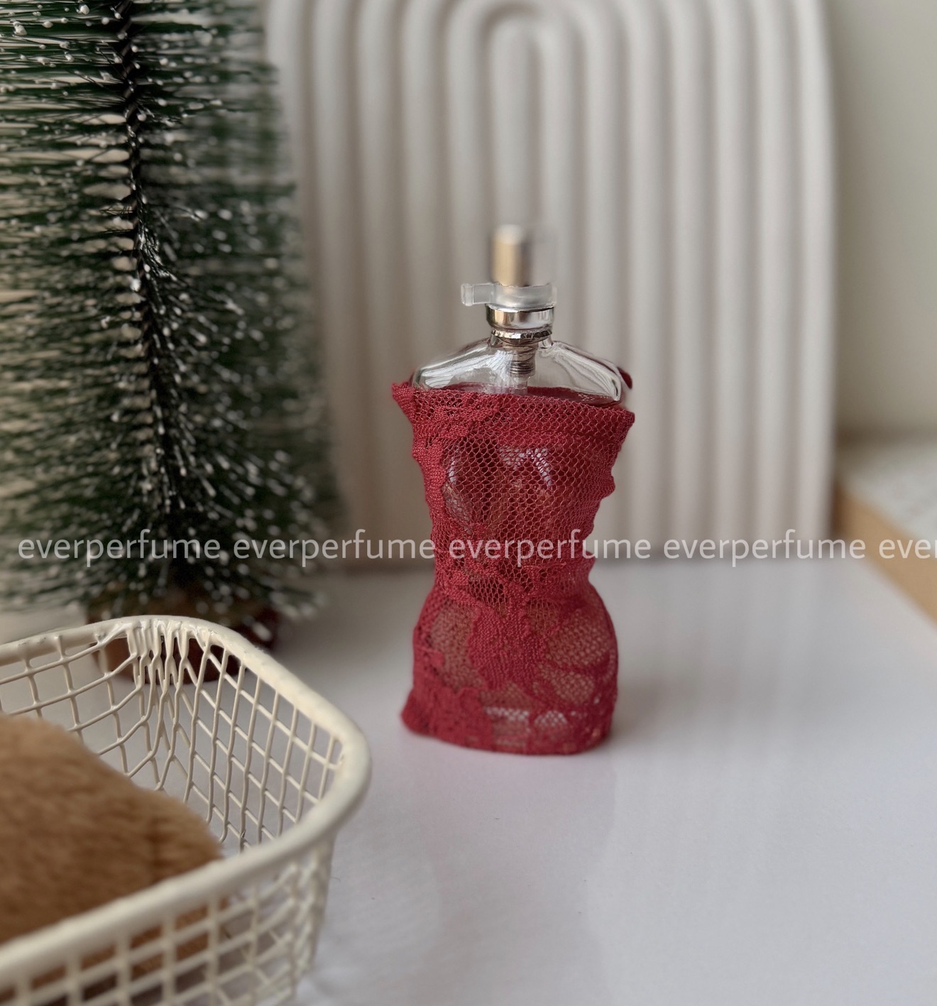 عطر ادکلن ژان پل گوتیه کلاسیک ادو پرفیوم | Jean Paul Gaultier Classique Eau de Parfum