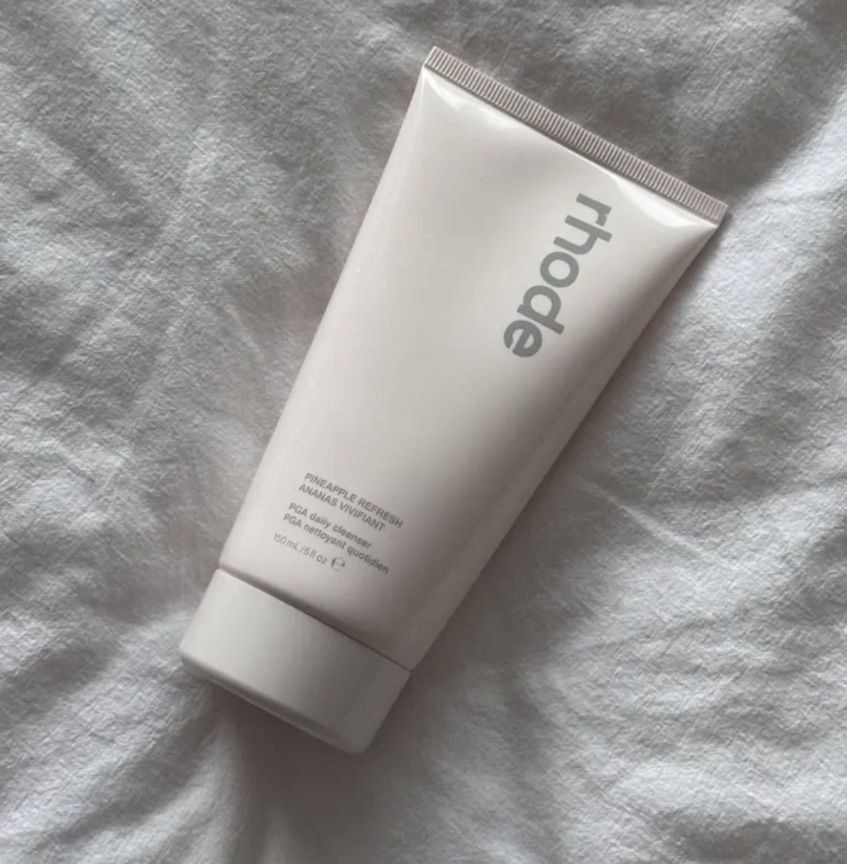 شوینده صورت رود rhode 🛁👱🏻‍♀️
